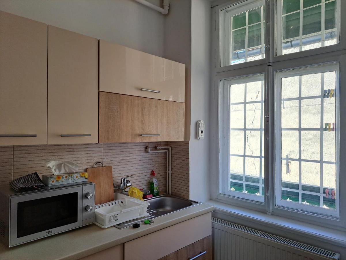 Cozy Apartment In The Heart Of Sibiu Exterior photo